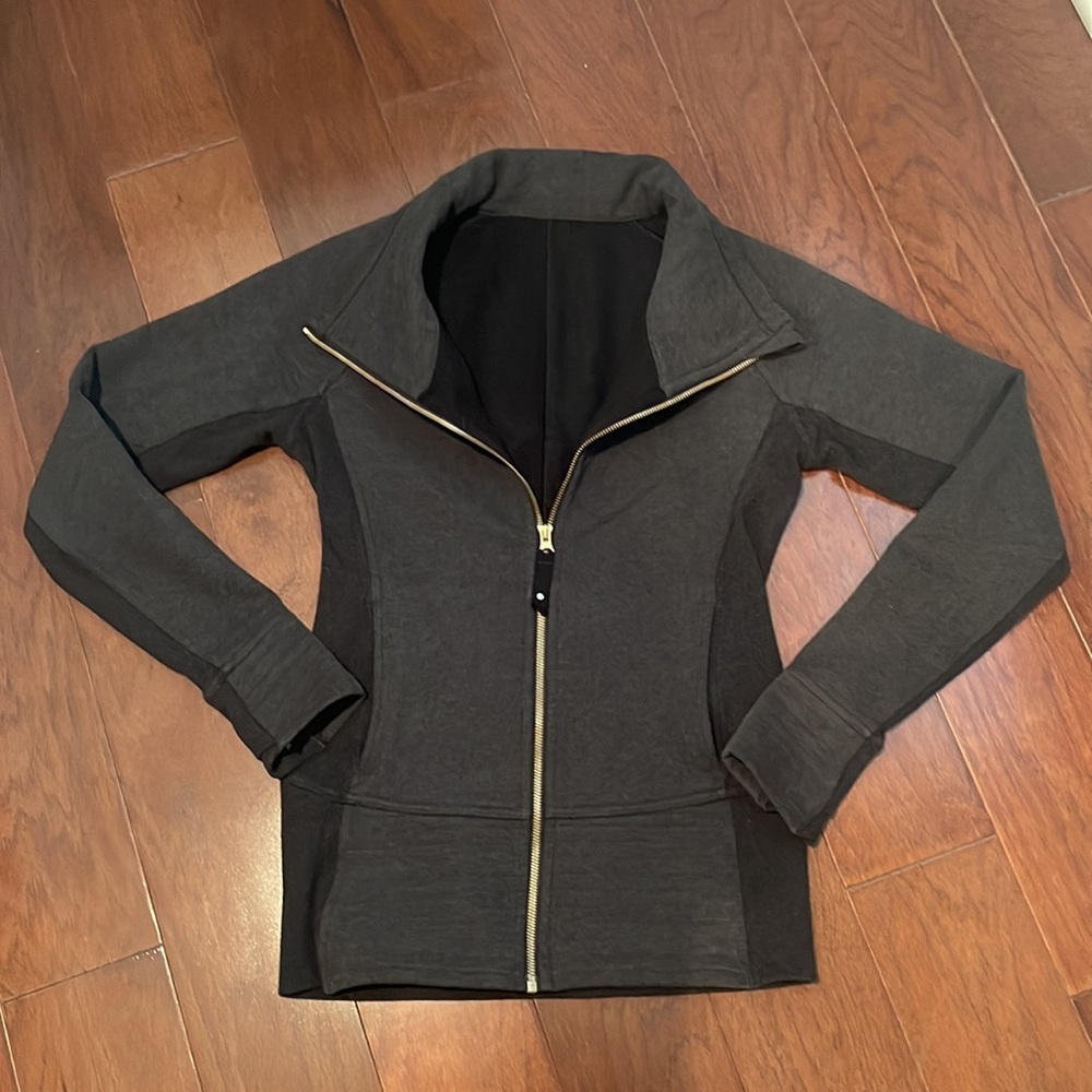 Lululemon scuba hoodie w/no hood womens 4 grey black gold zipper retired style